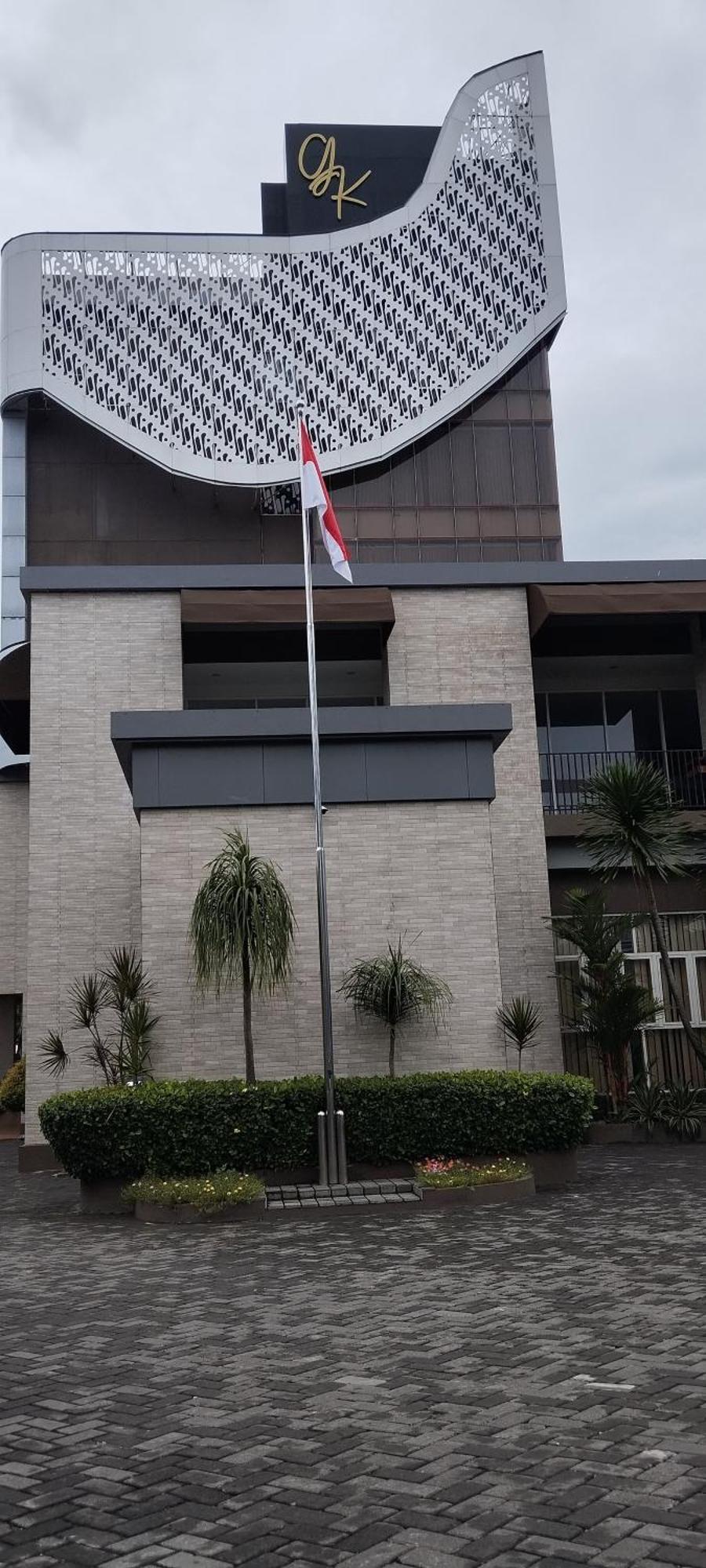 Grand Kolopaking Hotel Kebumen エクステリア 写真